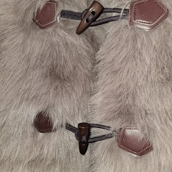 Avec Les Filles Faux Fur Vest, Portobello, Size Medium, Oversized - Picture 3 of 8